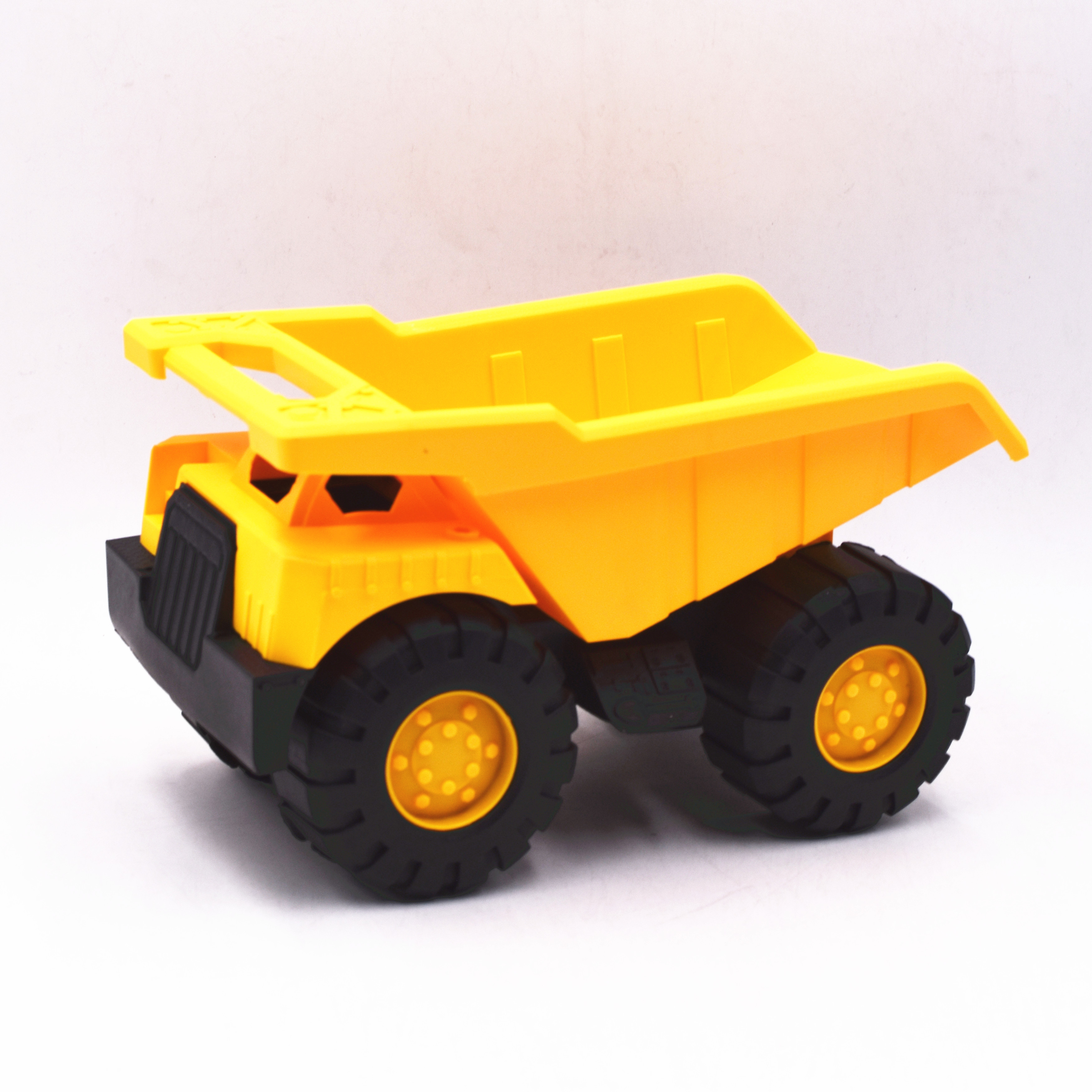 FREE WHEEL TRUCK TOY LY1764
